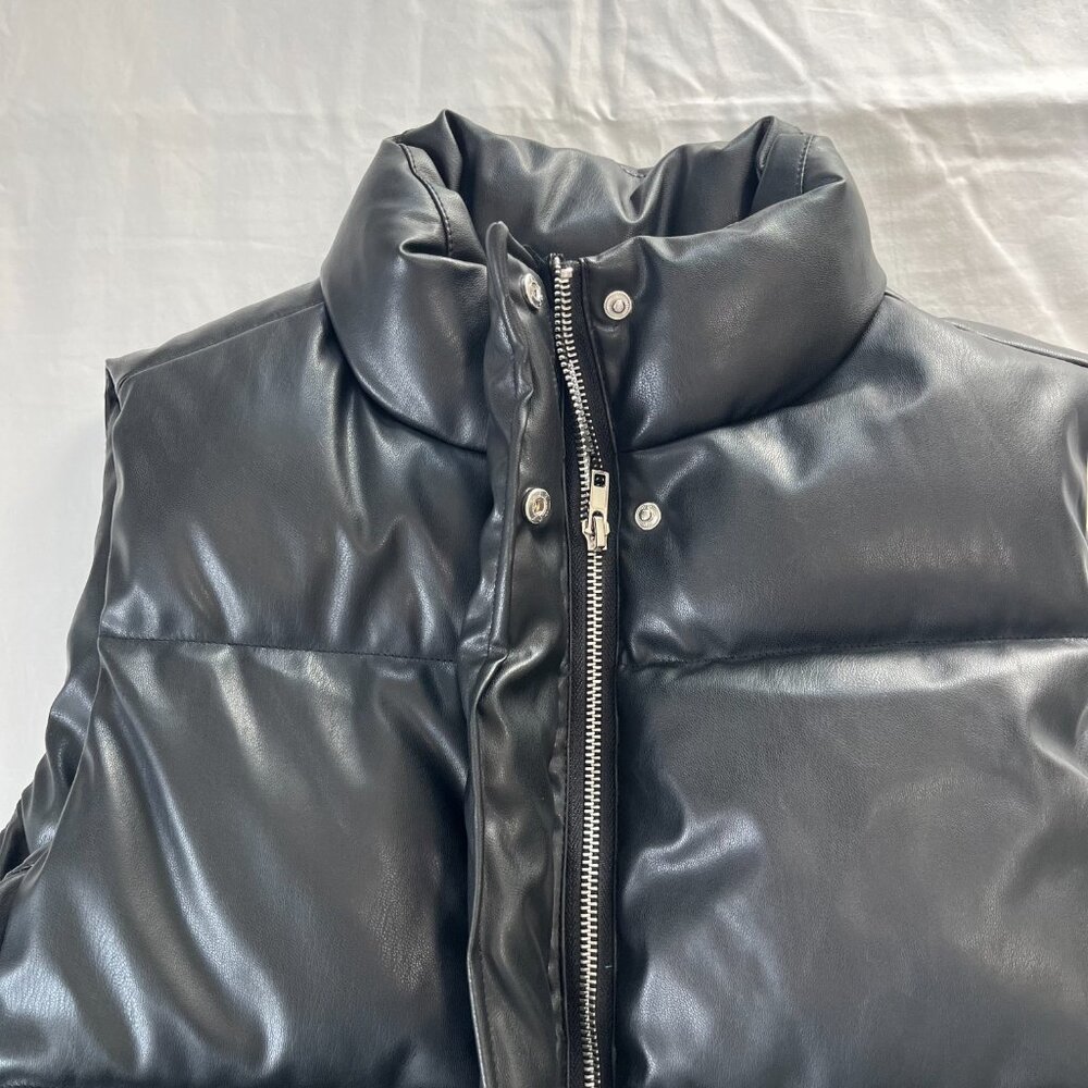 Madden Girl Black Faux Leather Cropped Oversize Puffer Vest | Size S - Picture 2 of 7